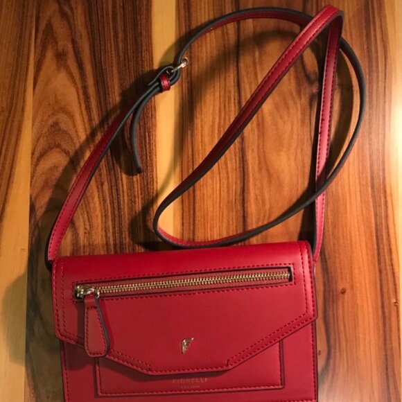 FIORELLI  Carlton Style Red Crossbody Bag - Picture 1 of 6